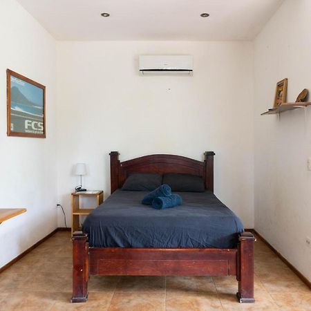 Chicama : Burnt Toast Surfcamp Apartment Nosara Exterior photo